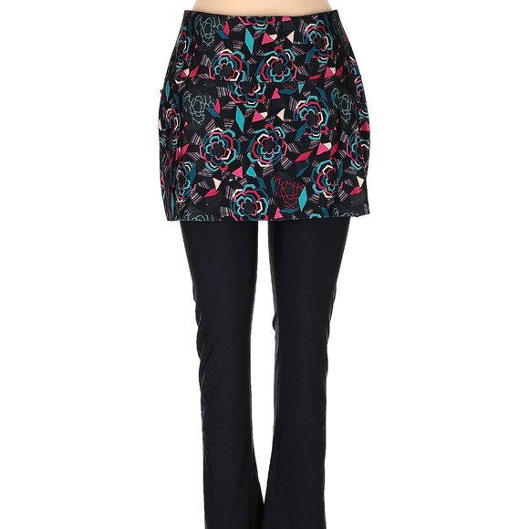 SkirtSports Pants - Sold Skirt Sports skirt and pants  2 in 1  Leg / Skirt Combo black multi  sz M